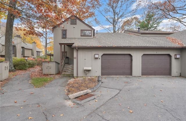 6 Twin Oak Court - 6 Twin Oak Court, Hartford County, CT 06001