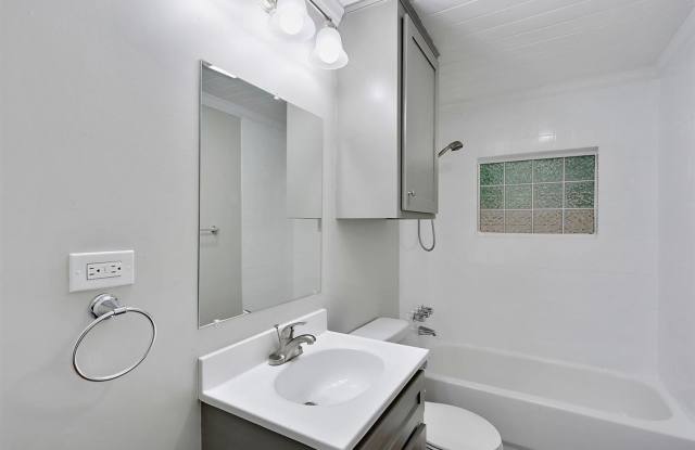 Cozy 2BR/1BA Home for Rent in Highly Sought-After Brandon School District - Perfect for Small Families or Professionals! Gallery 4