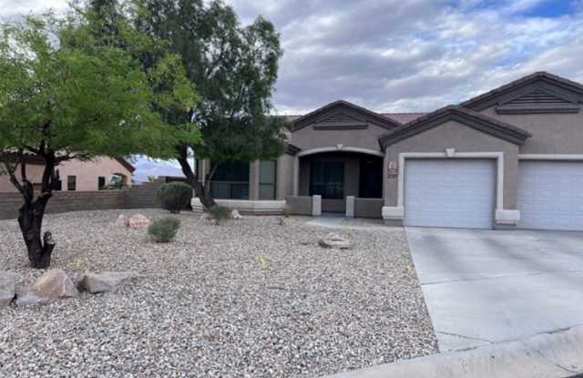 3 Br 2Ba Home Bullhead Parkway 2000 Sq Feet -3 Car-Boat Deep Garage, Gated entry Gallery 3