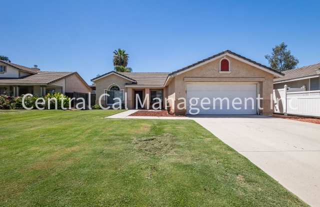 4 Bedroom/2 Bath Home in the Northwest - $2395 Per Month! Gallery 1