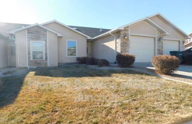 2881 1/2 Cascade Avenue photos photos