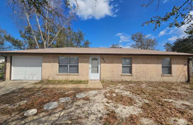 Cozy 3Bed/2Ba Brick Home Convenient to Shopping, Dining & Tyndall AFB! *1/2 OFF 1st Month's Rent!* photos photos
