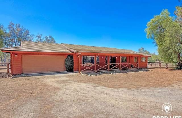 19286 Paradise Mountain Rd Gallery 1