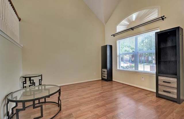 3424 Spring Mountain Drive Gallery 4