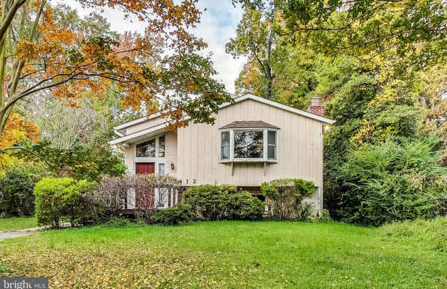 412 WALNUT DRIVE photos photos