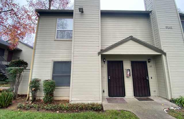 Updated 2 Bedroom Townhome photos photos