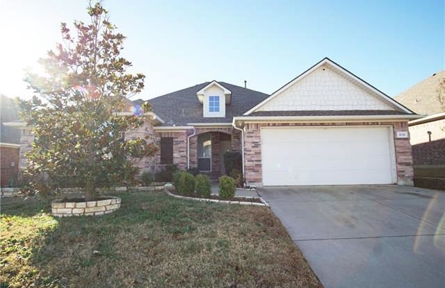 510 Crownpoint Lane - 510 Crownpoint Ln, Arlington, TX 76002