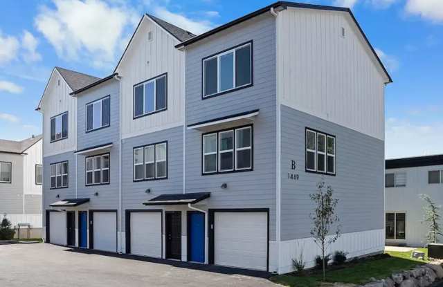One-Month Free. Lease This Townhome Today! photos photos