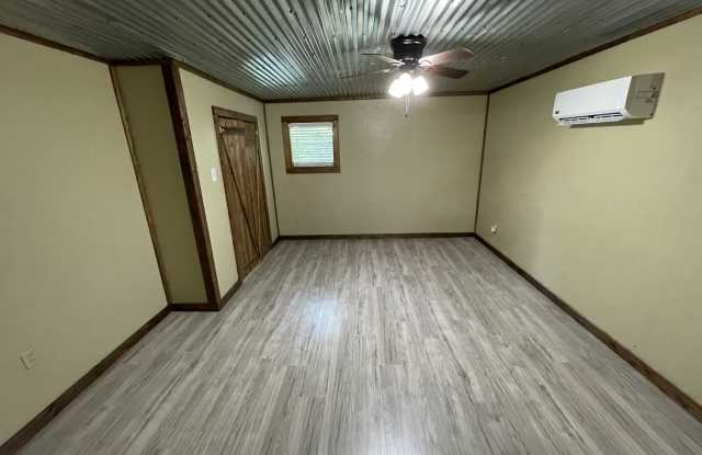6980 FM 115 - 4 Gallery 3