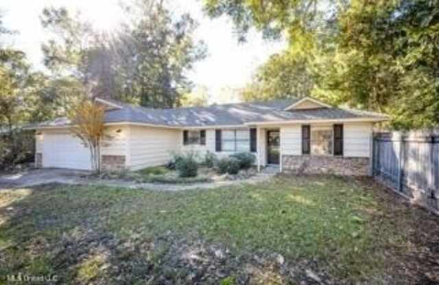 205 Halstead Road - 205 Halstead Road, Ocean Springs, MS 39564