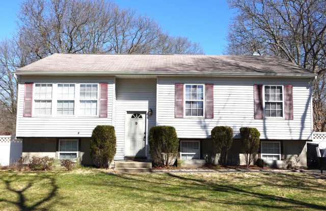 4 Bedroom Spacious Hi-Ranch photos photos