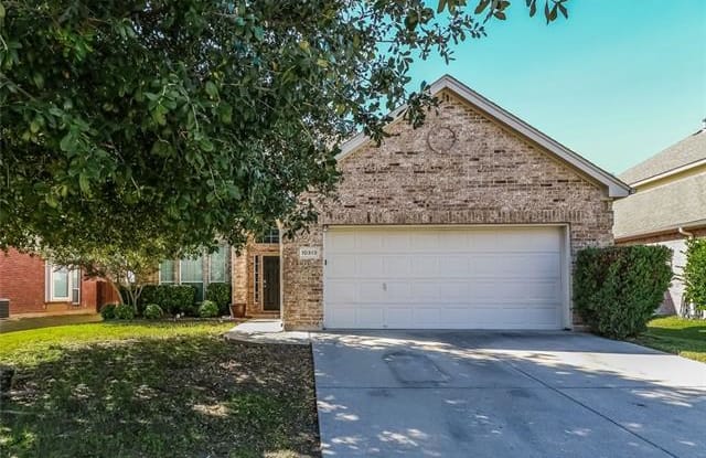 10313 Stoneside Trail - 10313 Stoneside Trail, Fort Worth, TX 76244