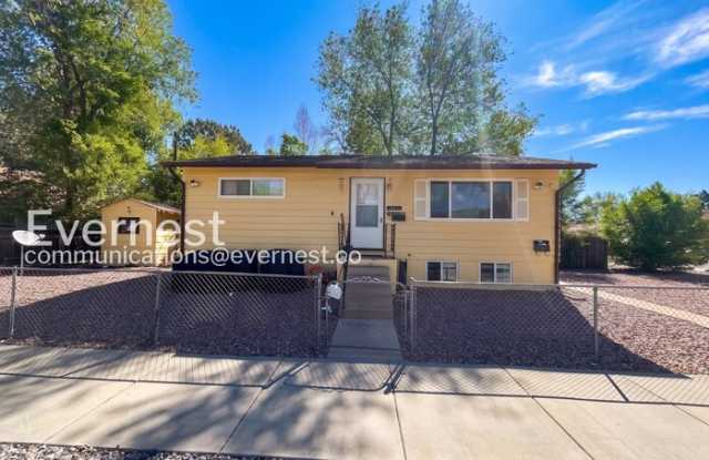 705 Custer Avenue photos photos