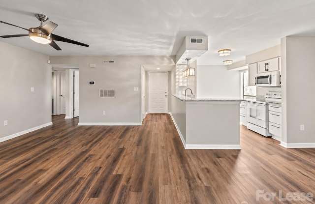 5731 Dockside Drive Gallery 3