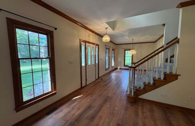 Beautiful 3BR/2.5BA Home in Trent Woods Gallery 3