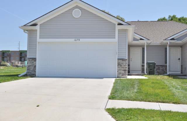 New 4 Bedroom • 4 Bathroom Duplex at 168th  Dodge - 1079 North 170th Avenue, Douglas County, NE 68118