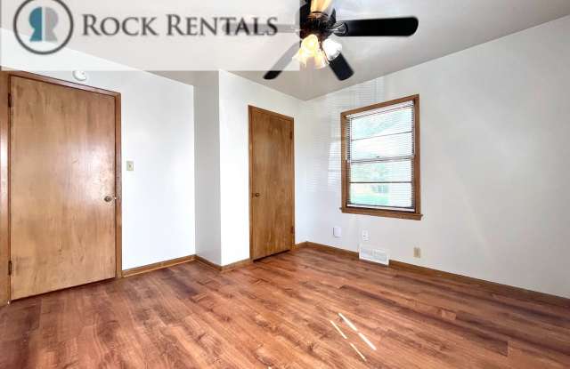 2 Bed 1 Bath in Quiet Neighborhood Gallery 4