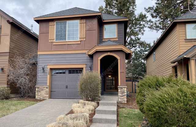 3-BR Craftsman Home in NW Bend- Boyd Acres - 20281 Schaeffer Drive, Bend, OR 97703