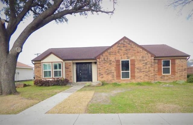 301 SPRINGOAK Lane - 301 Springoak Ln, Coppell, TX 75019