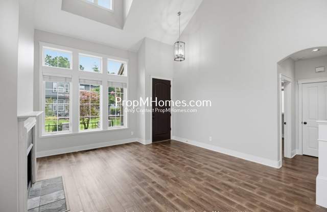 Updated Three Bedroom Home in Villebois - Corner Lot! Gallery 4