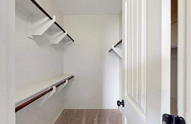 3310 Travis Cole photos photos