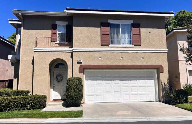 Gated Community single-Family 3 bedroom/ 2.5 Home in Oceanside - 4545 Milano Way, Oceanside, CA 92057