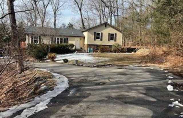 400  Cupsaw Drive - 400 Cupsaw Drive, Ringwood, NJ 07456