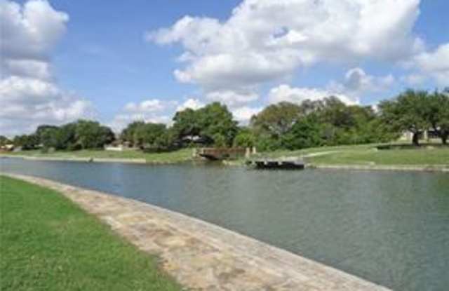 2013 Lake Side Lane Gallery 4