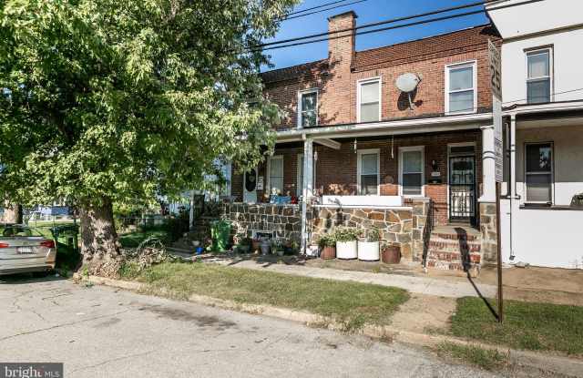 1003 N IRIS AVENUE Gallery 4