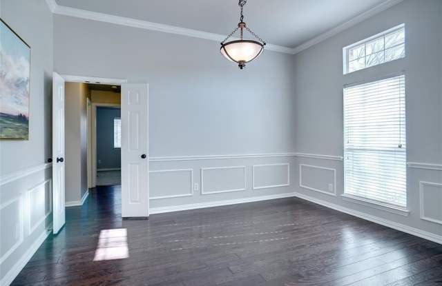 1809 Forest Bend Lane Gallery 3