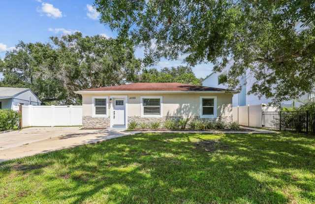 4006 S SHAMROCK Road photos photos