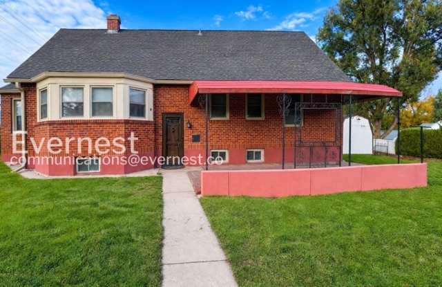 1326 East Kiowa Street Gallery 1