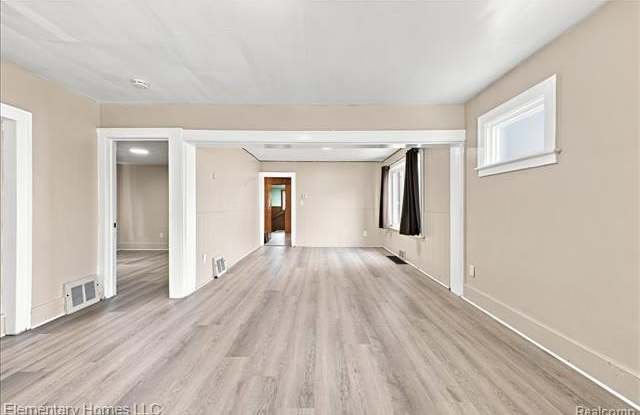 19340 Meier Street Gallery 4