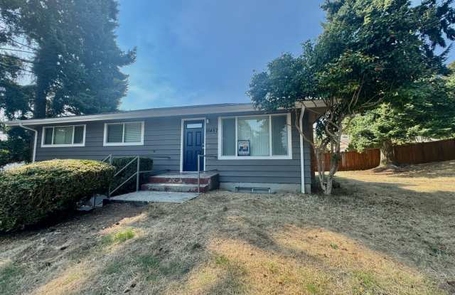 Newley Renovated Four-Bedroom Home photos photos