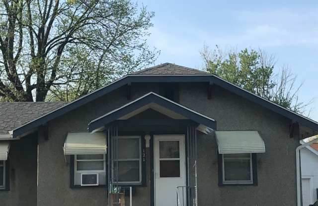 Cute Bungalow in Downtown Ames photos photos