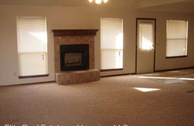 117 N. SHANNON WAY Gallery 2