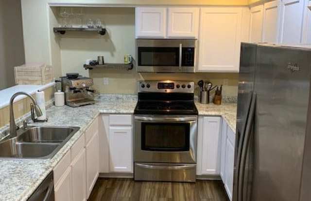 4738 W TOWNLEY Avenue Gallery 2