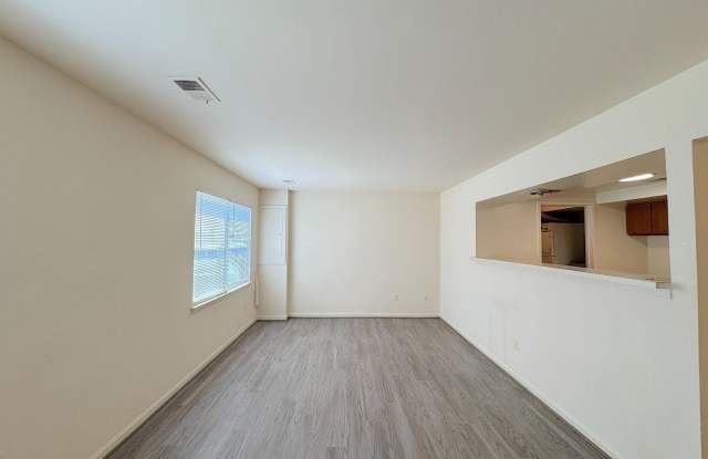 8632 WALUTES Circle Gallery 3