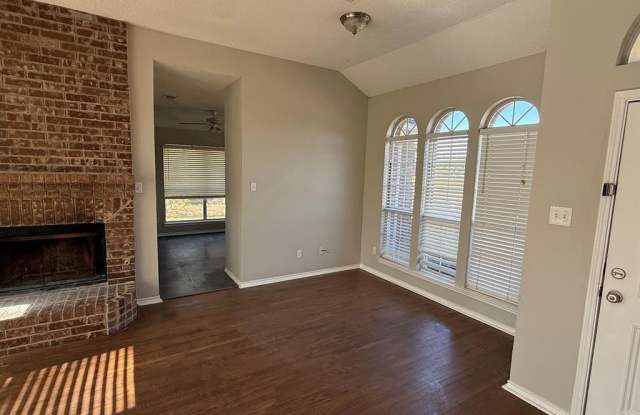 10931 Castle Drive Gallery 3