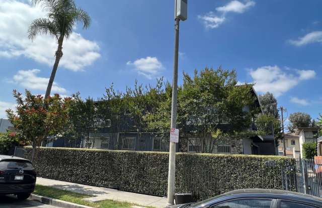 4004 Palmwood Drive Gallery 3