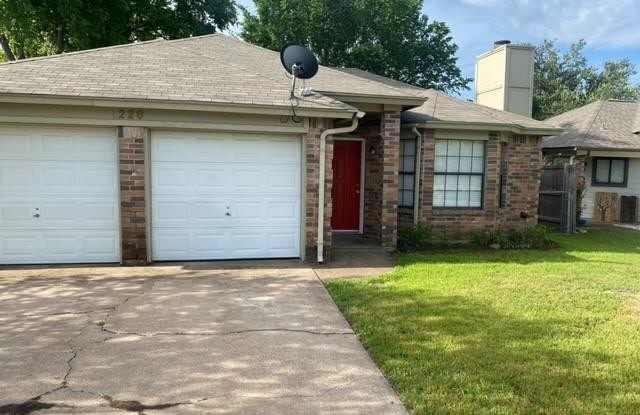 220 RODEO Drive - 220 Rodeo Drive, Keller, TX 76248