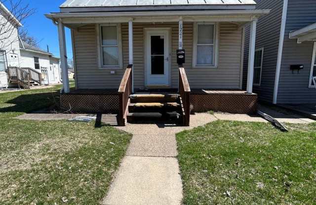 Three Bedroom Home Near Gundersen photos photos