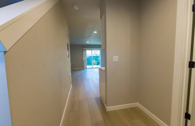 2901 Southeast Waverly Drive#107 Gallery 2