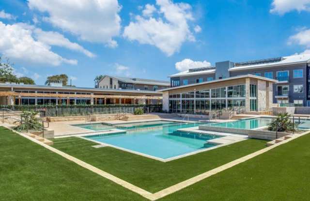 1121 Shady Ln photos photos