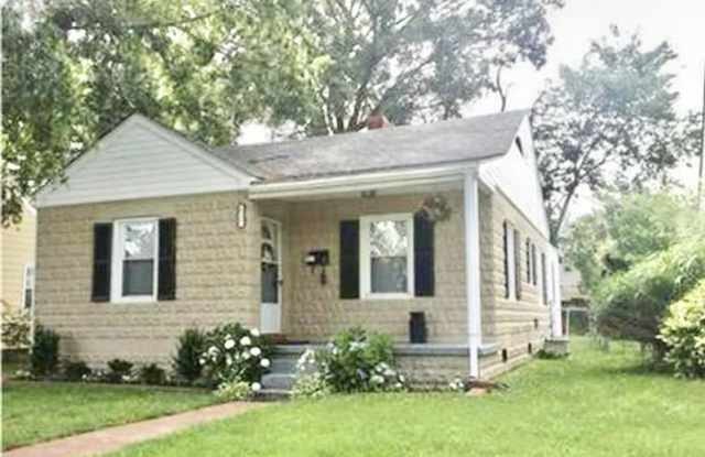 313 Norfolk Ave photos photos