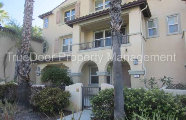 35 Walter Way - 35 South Walter Avenue, Thousand Oaks, CA 91320