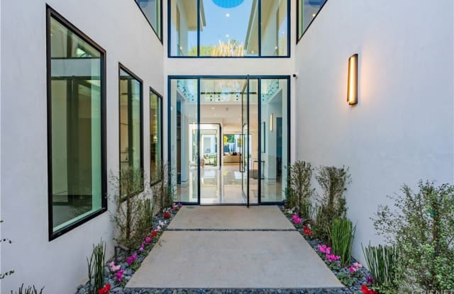 16908 Bosque Drive Gallery 2