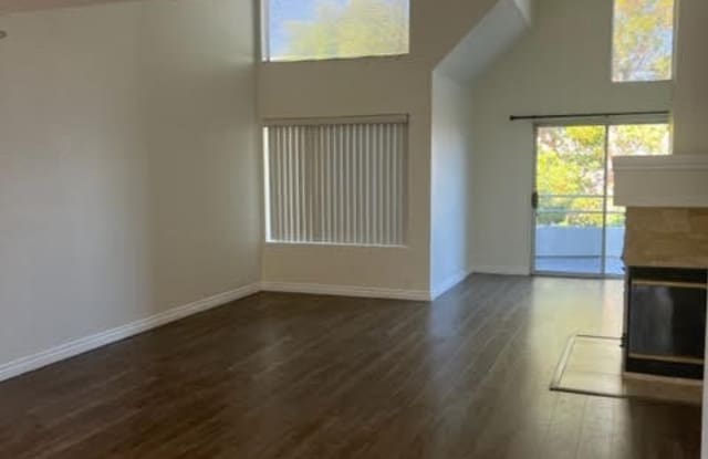 27697 Aquamarine Gallery 4