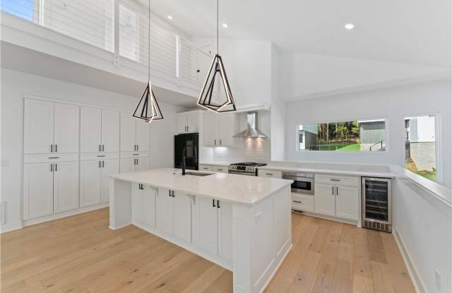 134 S Paddock Loop Gallery 4