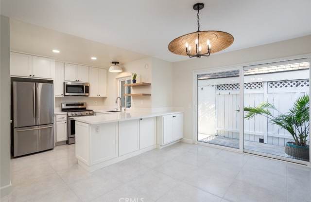 3 Starfish Court - 3 Starfish Court, Newport Beach, CA 92663